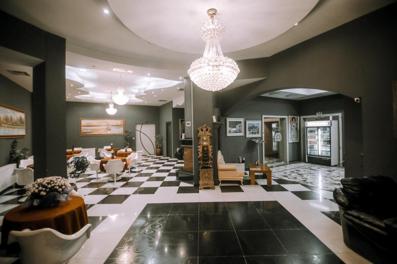 Hotel Kocibelli Pool & Spa Корча Екстериор снимка